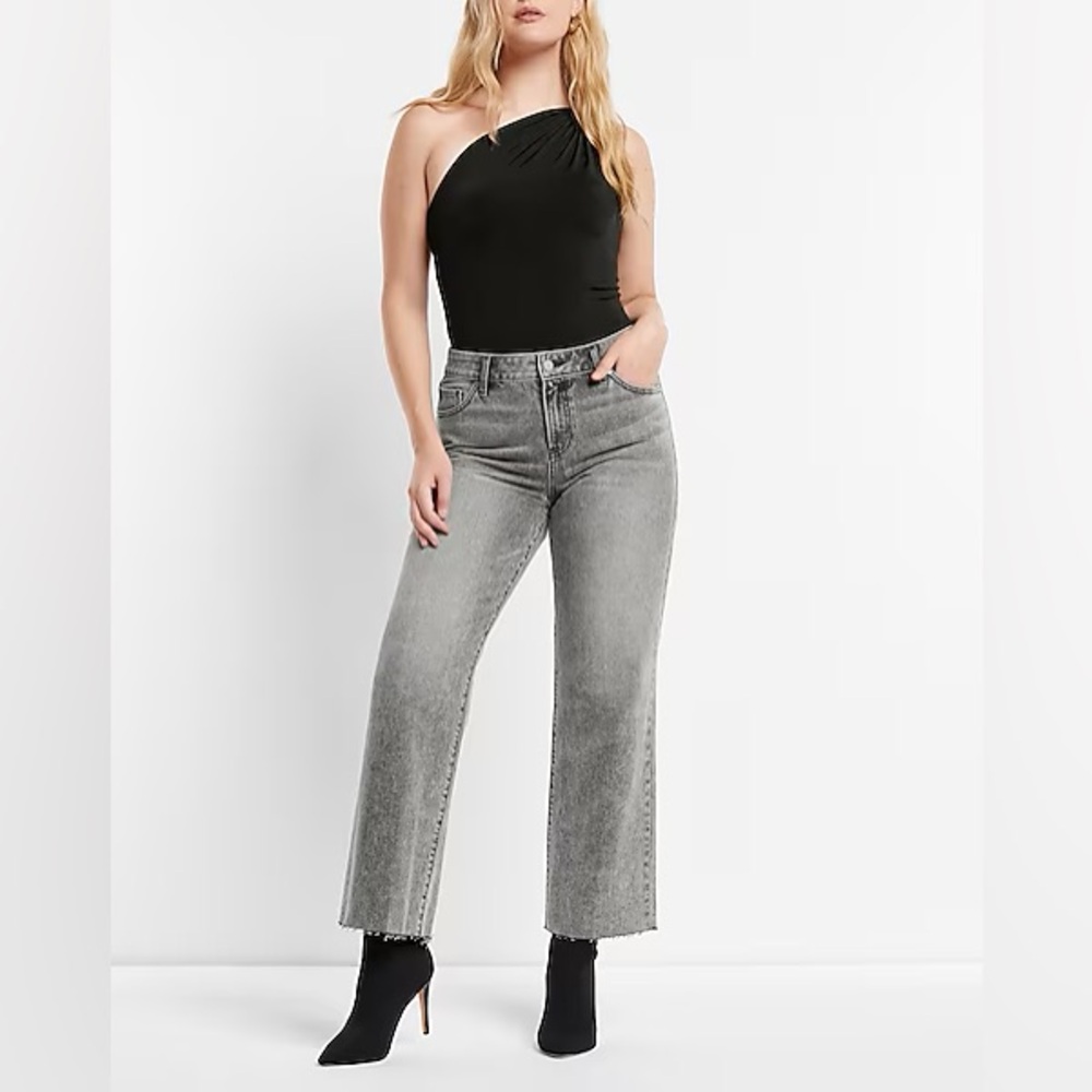 NWT Mid Rise Raw Hen 90s Ankle Boot Jeans - Size 8